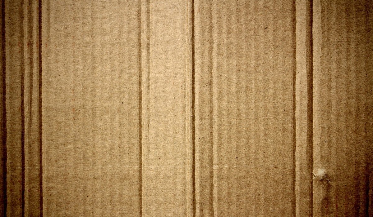 Essential Cutting and Folding Techniques for Cardboard Crafting